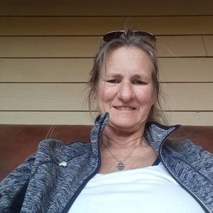 Meet your Posher, Daneece